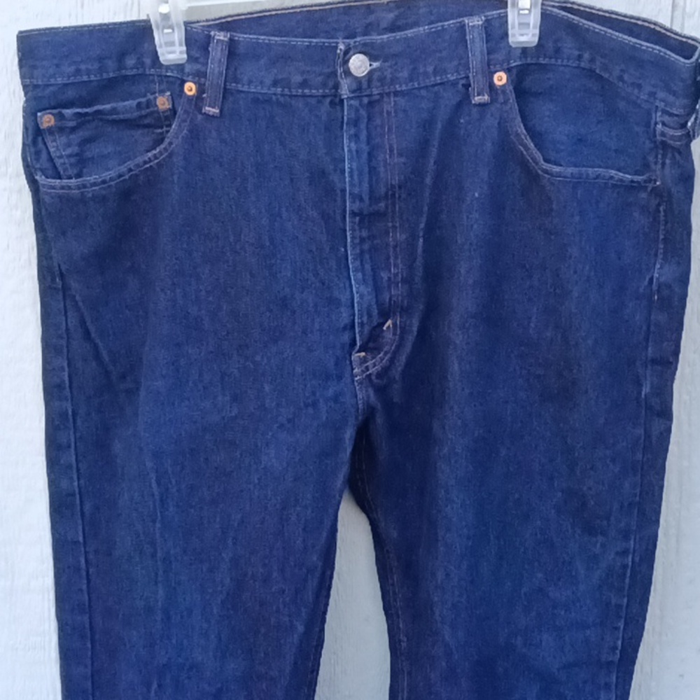 Levi Strauss "505" dark blue denim jeans size 42W×32L